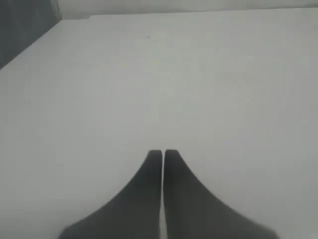 Left wrist camera observation